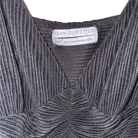 Urban Outfitters Peplum Crop Top in Black - Picture 4 of 4